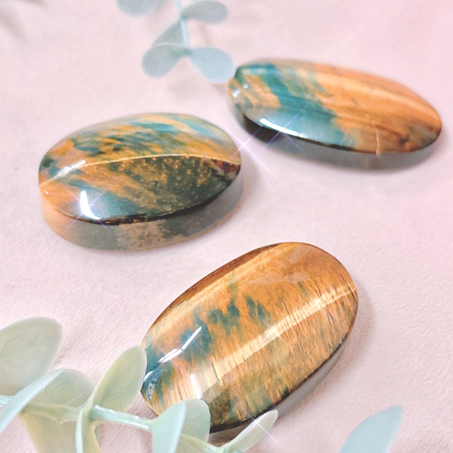 Hawks Eye Palm Stone