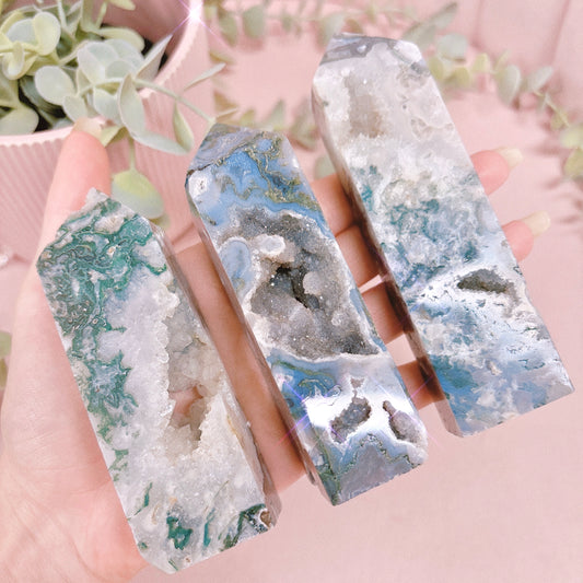 Druzy Moss Agate Tower
