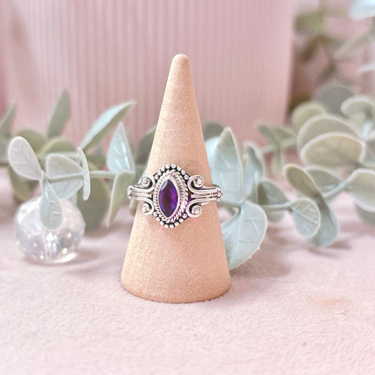 Amethyst Marquise 925 Sterling Silver Ring - Size 7