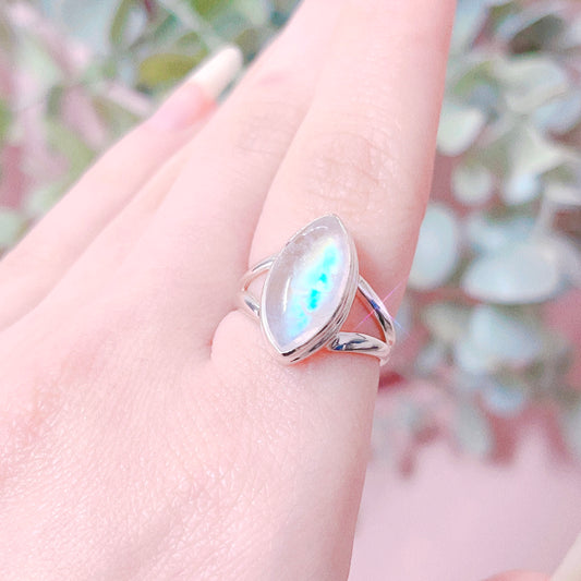 Rainbow Moonstone 925 Sterling Silver Ring - Size 6.5