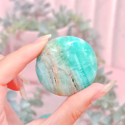 Caribbean Calcite Button