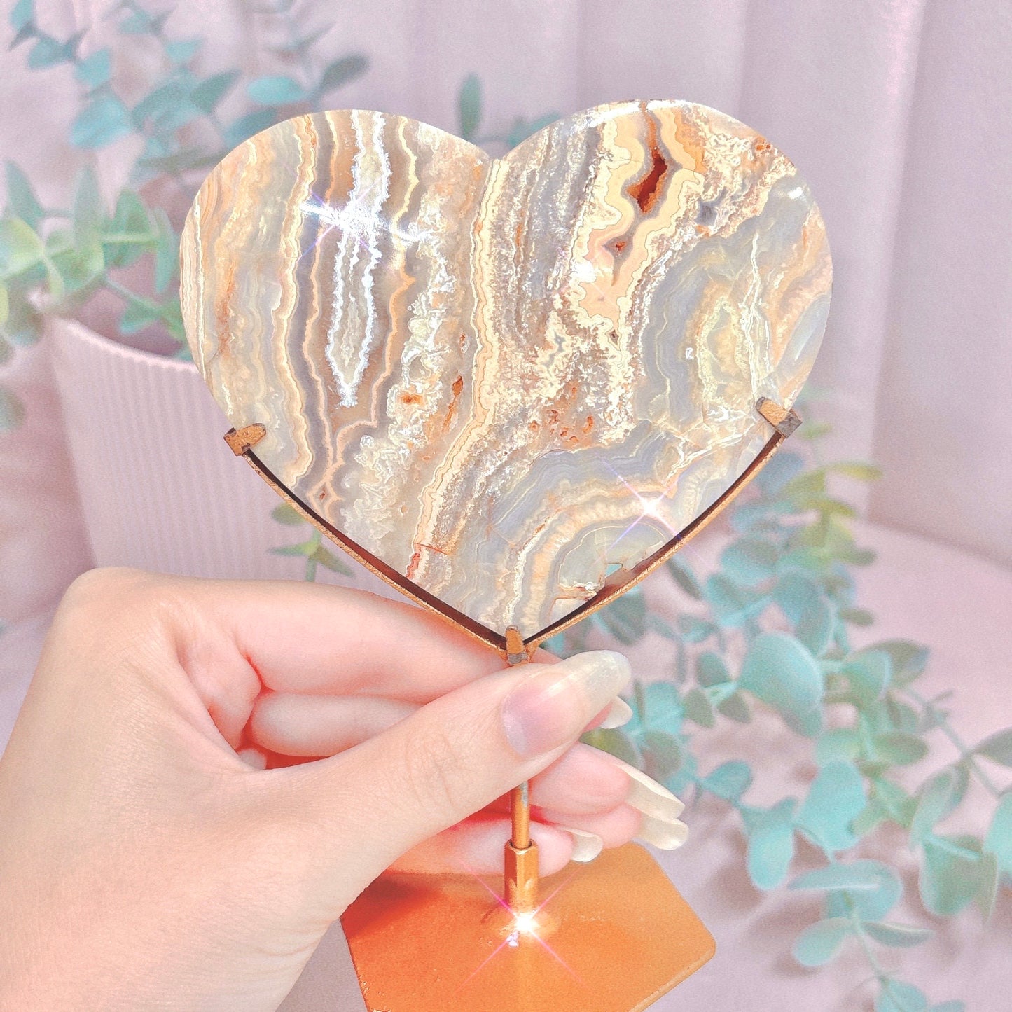 Crazy Lace Agate Heart - Gold Stand 14cm