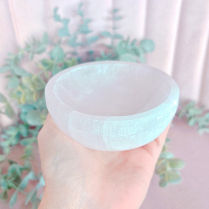 Selenite Round Bowl - 10cm